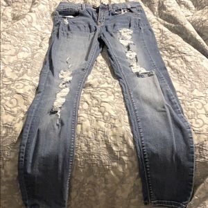 Size 9 low rise skinny jeans
